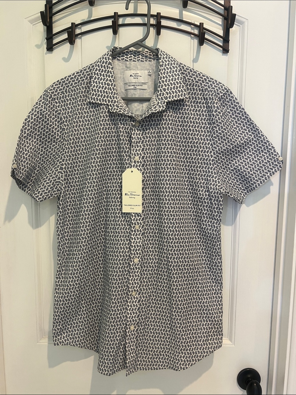 Ben Sherman Short-Sleeve Button-Up Shirt in White and Navy Geometric Print